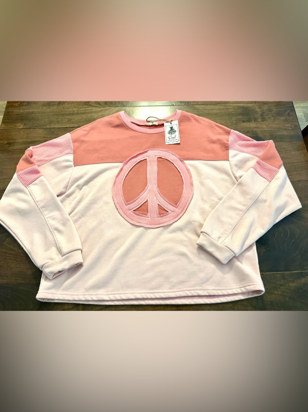🌟 NWT Women’s Easel Pink Peace Sign Pullover Boho Sweatshirt